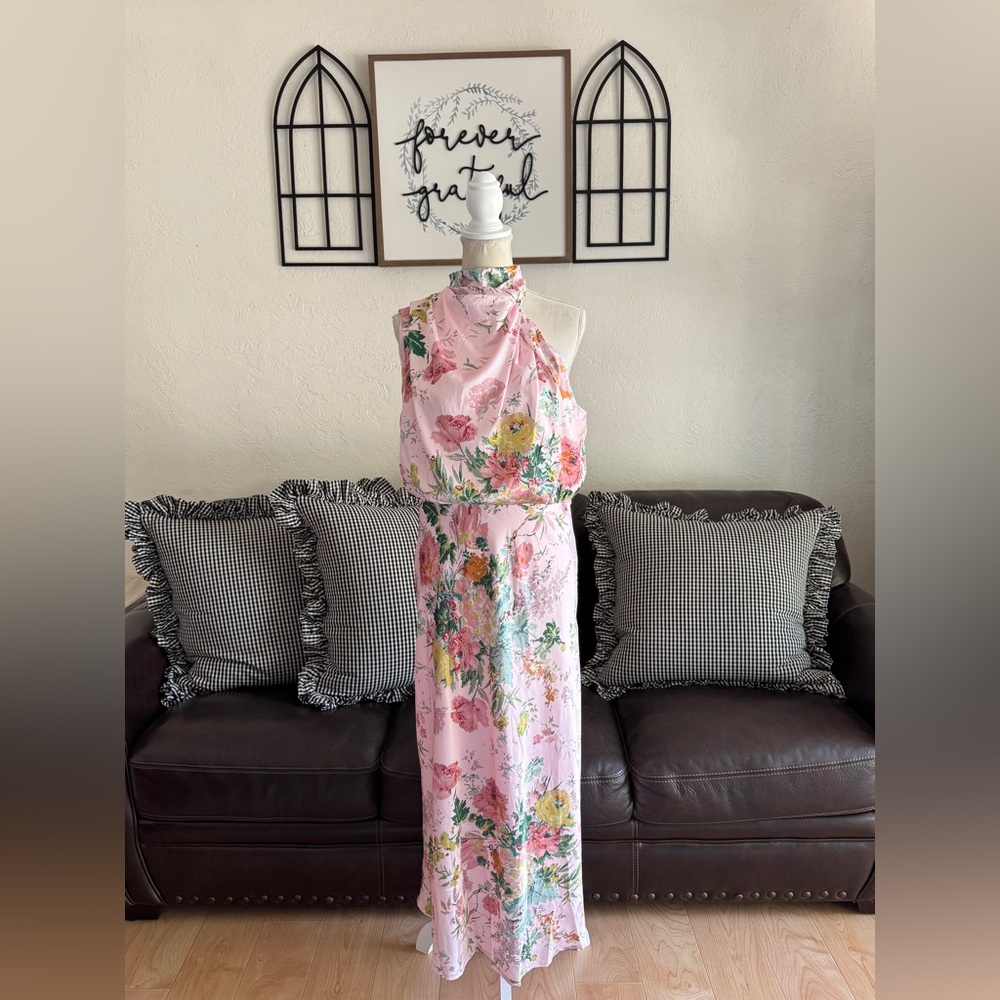 PETAL & PUP ANABELLE HALTER NECK MIDI DRESS - PINK FLORAL SIZE L - Picture 3 of 12